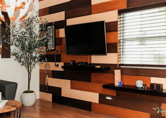 Studio 112 - Stay In Style, Stay Central